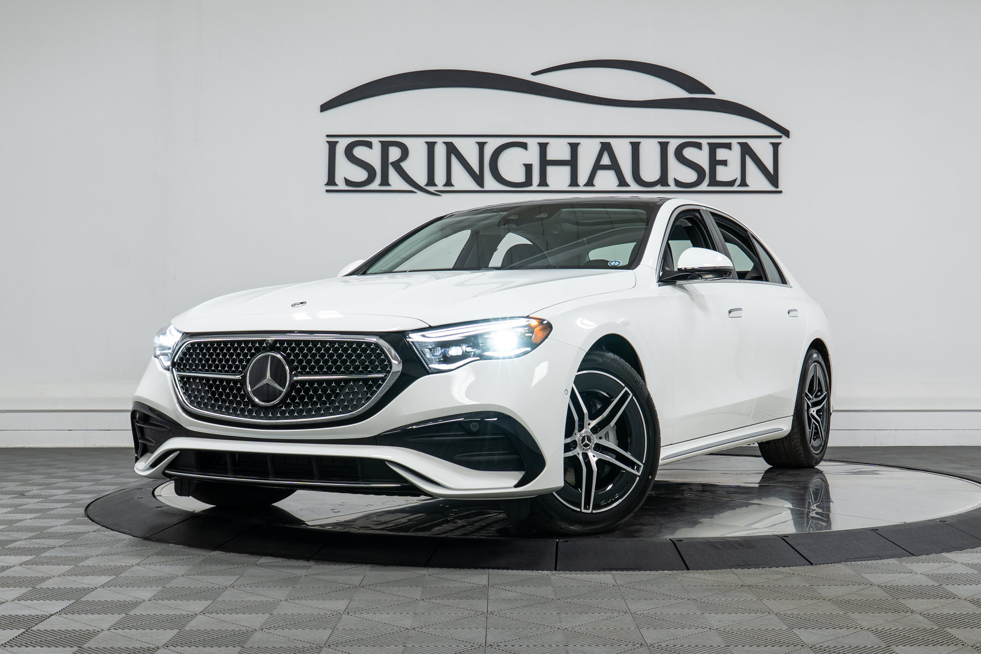 Used 2025 Mercedes-Benz E 350 4MATIC Sedan image 28