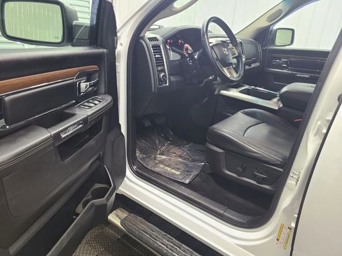Used 2017 RAM 1500 Laramie w/ Convenience Group image 18