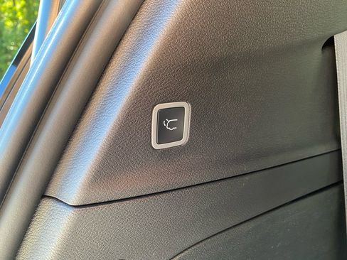 New 2026 Chrysler Voyager LX image 27