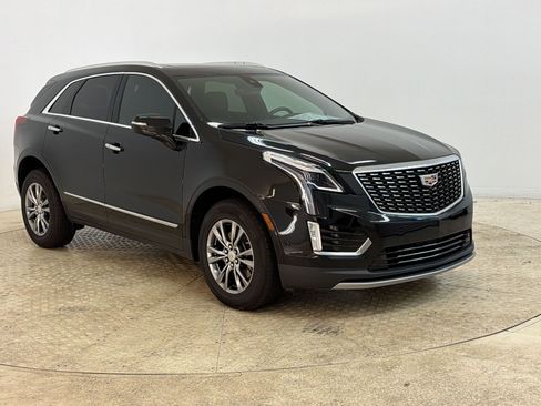 Used 2022 Cadillac XT5 Premium Luxury w/ Technology Package FWD image 7