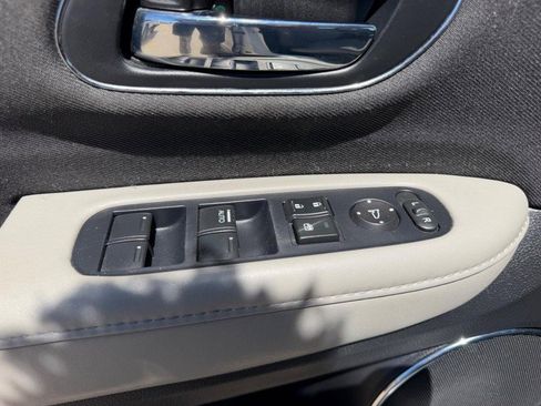 Used 2020 Honda HR-V EX image 18