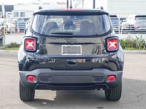 Used 2023 Jeep Renegade Altitude image 6