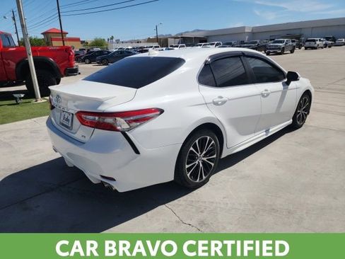 Used 2019 Toyota Camry SE w/ Protection Package (Q2) FWD image 4