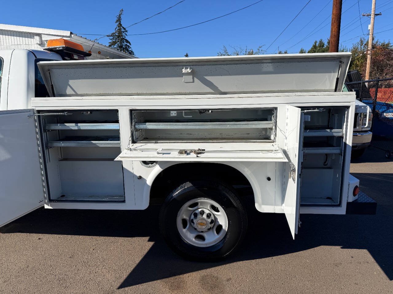 Used 2002 Chevrolet Silverado 2500 2WD Regular Cab image 22