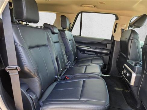 Used 2023 Ford Expedition XLT RWD image 21