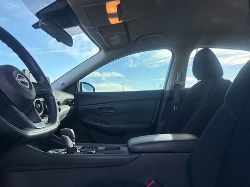 Certified 2024 Nissan Sentra S image 28