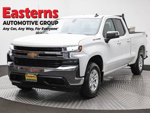 Used 2021 Chevrolet Silverado 1500 LT AWD/4WD image 1