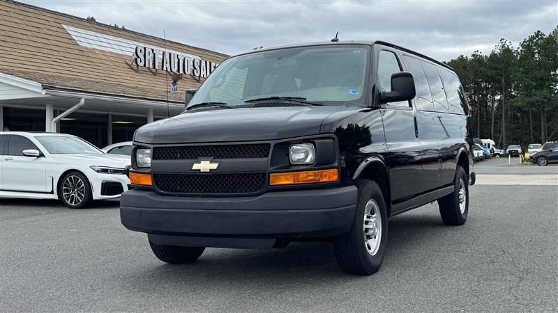 Used 2015 Chevrolet Express 2500 LS RWD image 2