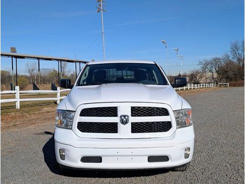 Used 2017 RAM 1500 Express image 2