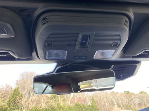 Used 2025 Ford Mustang GT Premium image 31