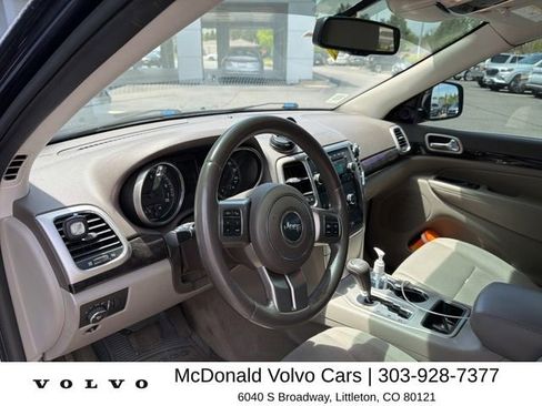 Used 2012 Jeep Grand Cherokee Laredo w/ Laredo E Group AWD/4WD image 8