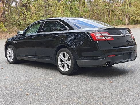 Used 2018 Ford Taurus SEL w/ Equipment Group 201A image 5
