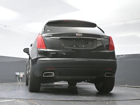 Used 2019 Cadillac XT5 Luxury w/ LPO, Black Ice Package AWD/4WD image 32