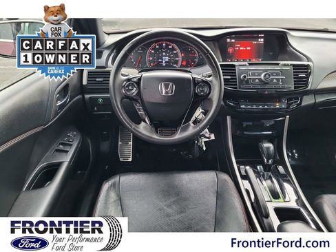 Used 2017 Honda Accord Sport Special Edition image 8