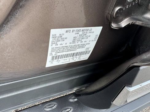 Used 2021 Ford Explorer Limited w/ Equipment Group 301A image 28