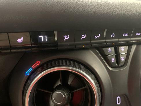 Used 2024 Chevrolet Blazer LT FWD image 30