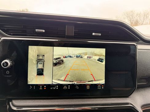 Used 2024 GMC Sierra 1500 AT4 w/ Technology Package image 37