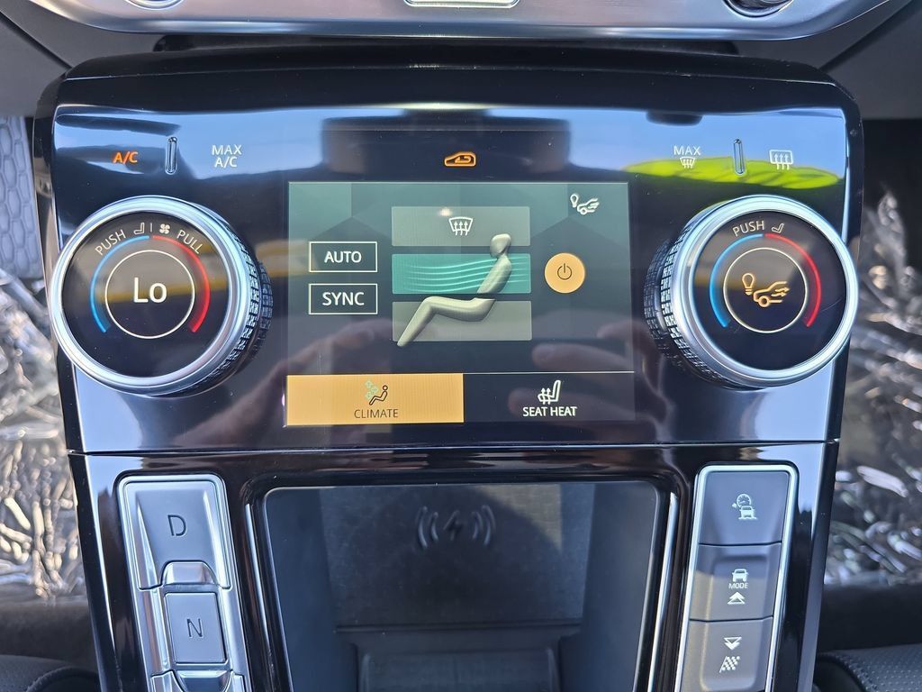 Certified 2024 Jaguar I-PACE R-Dynamic HSE AWD/4WD image 24