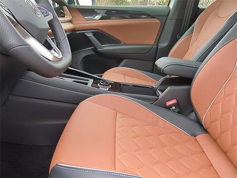 New 2026 Volkswagen Tiguan SEL R-Line image 16