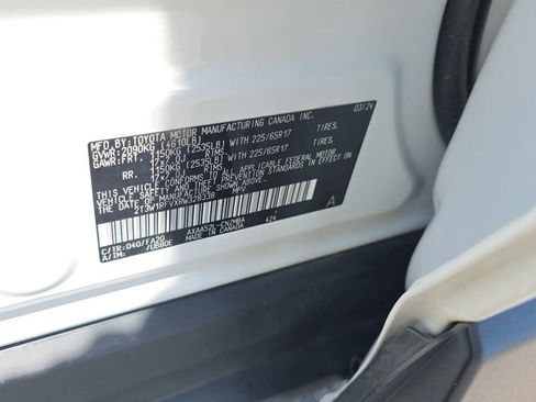 Used 2024 Toyota RAV4 XLE FWD image 27