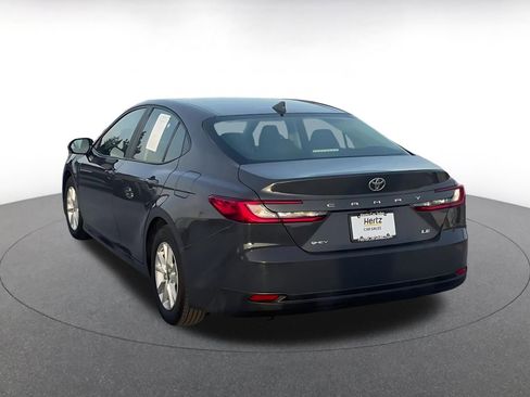 Used 2025 Toyota Camry LE image 11