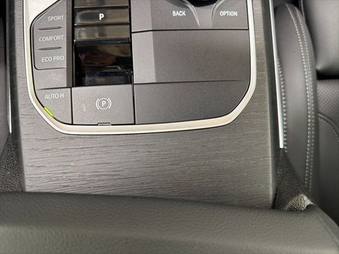 Certified 2023 BMW 330i xDrive Sedan w/ Driving Assistance Package image 40