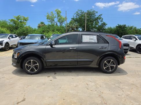 New 2026 Kia Niro FWD image 5