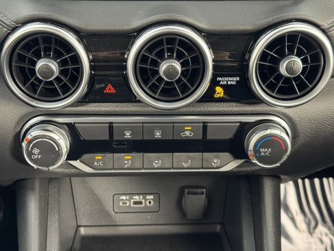 Used 2023 Nissan Sentra SV image 23