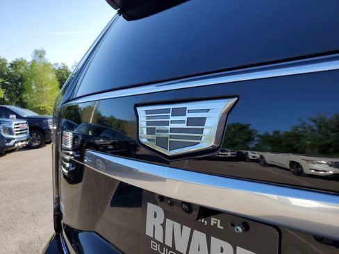 Used 2025 Cadillac Escalade Premium Luxury w/ LPO, Radiant Package RWD image 6
