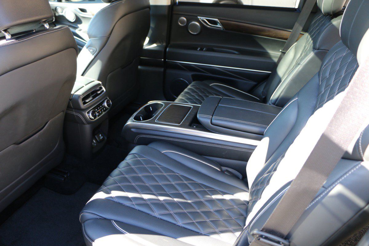 Used 2022 Genesis GV80 3.5T Prestige Signature AWD/4WD image 34