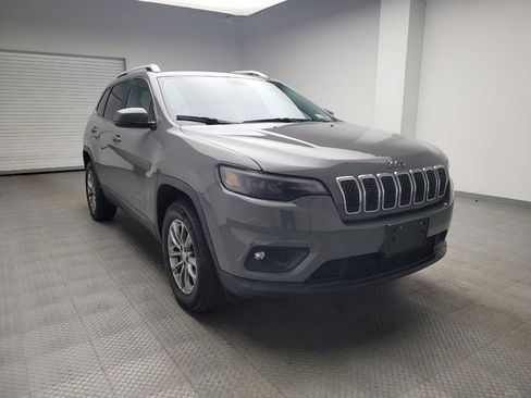 Used 2019 Jeep Cherokee Latitude Plus w/ Comfort/Convenience Group image 13
