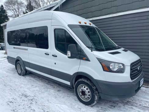Used 2018 Ford Transit 350 XL image 3