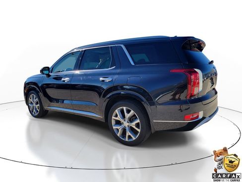 Used 2021 Hyundai Palisade Limited w/ Winter Package AWD/4WD image 3