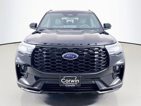 New 2026 Ford Explorer ST-Line w/ ST-Line Street Pack image 2