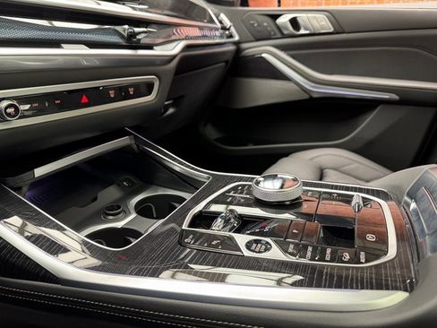 New 2026 BMW X7 xDrive40i w/ Executive Package image 19