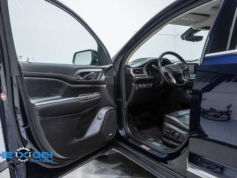 Used 2021 GMC Acadia Denali w/ Denali Ultimate Package image 9