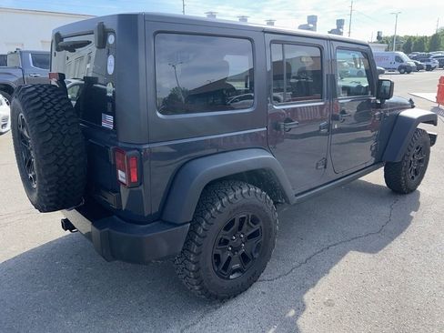 Used 2018 Jeep Wrangler Unlimited Sport AWD/4WD image 6