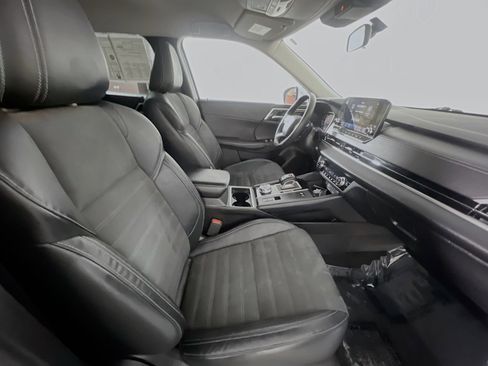 Used 2023 Mitsubishi Outlander Ralliart AWD/4WD image 31