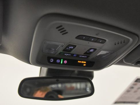 Used 2018 Chevrolet Malibu LT w/ Driver Confidence Package image 25