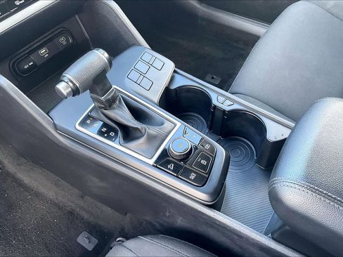 Used 2023 Kia Sportage LX image 16