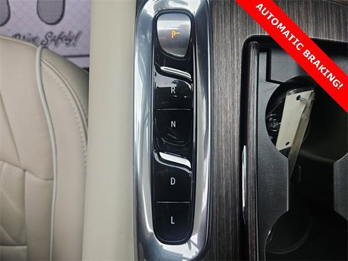 Certified 2023 Buick Enclave Avenir w/ Avenir Technology Package image 16