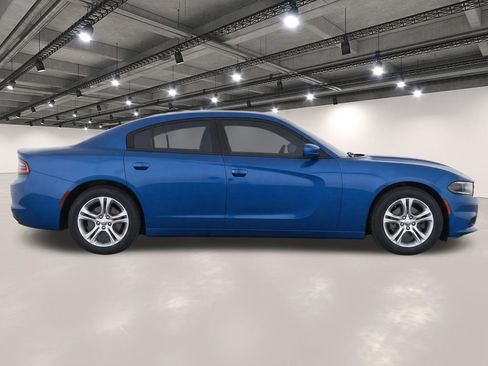 Used 2021 Dodge Charger SXT w/ Leather Interior Group RWD image 8