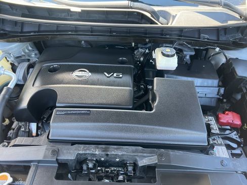 Used 2019 Nissan Murano S image 26