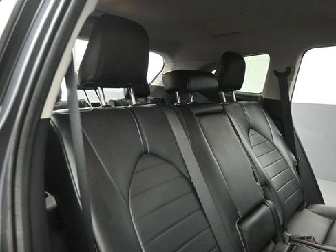 Used 2021 Toyota Highlander XLE AWD/4WD image 26