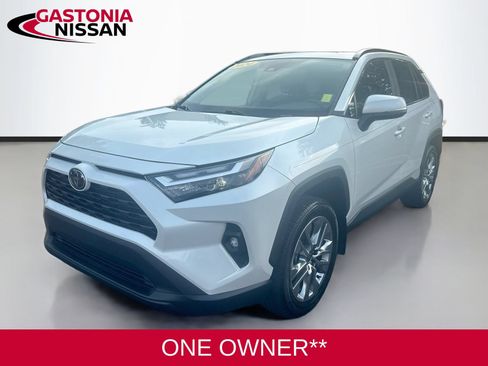 Used 2024 Toyota RAV4 XLE Premium FWD image 3
