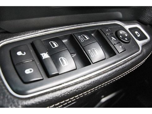 Used 2019 RAM 2500 Laramie AWD/4WD image 22