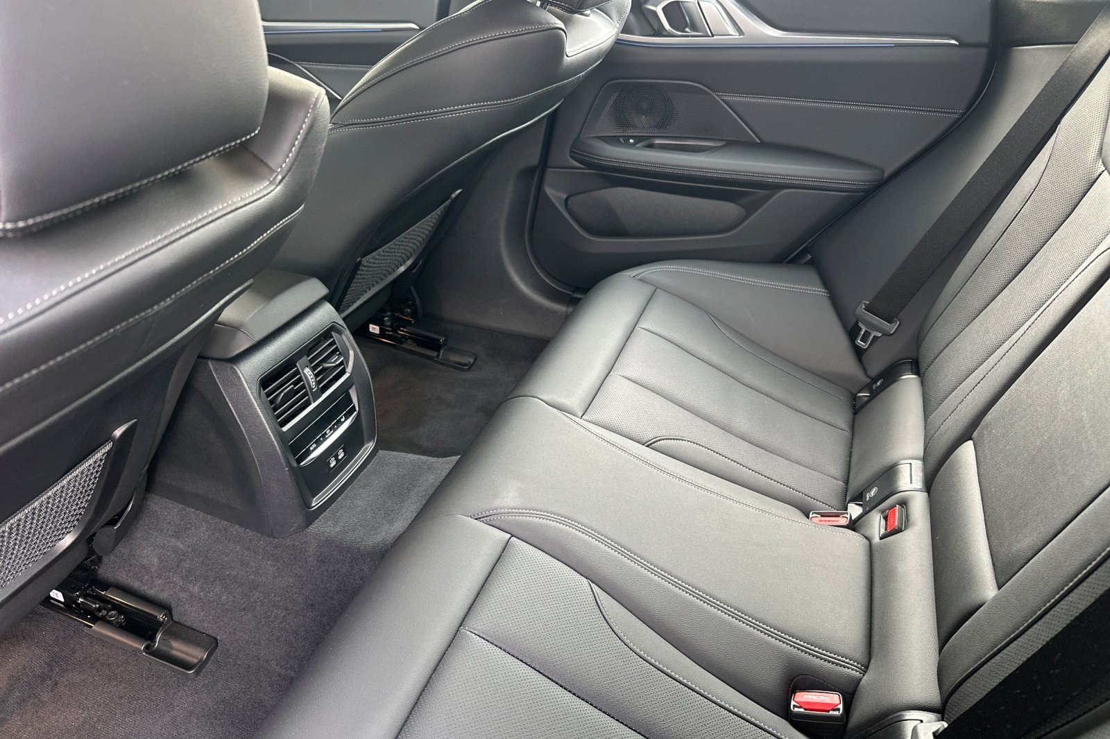 Certified 2024 BMW i4 eDrive35 w/ Premium Package RWD image 15