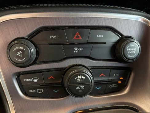 Used 2016 Dodge Challenger SXT RWD image 26