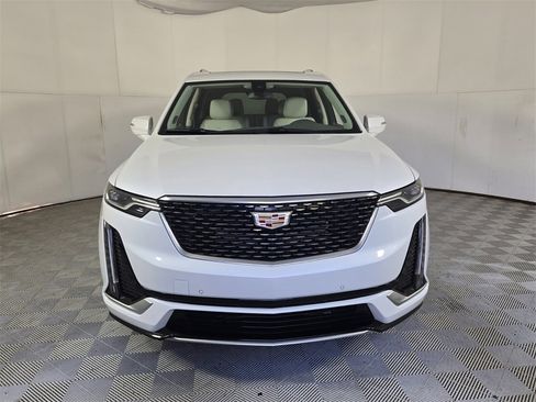 Used 2024 Cadillac XT6 Premium Luxury w/ LPO, Floor Liner Package image 3