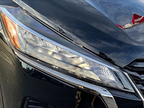 Used 2021 Nissan Kicks SR w/ SR Premium Package FWD image 28